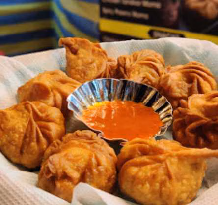 Best Momos Vendor